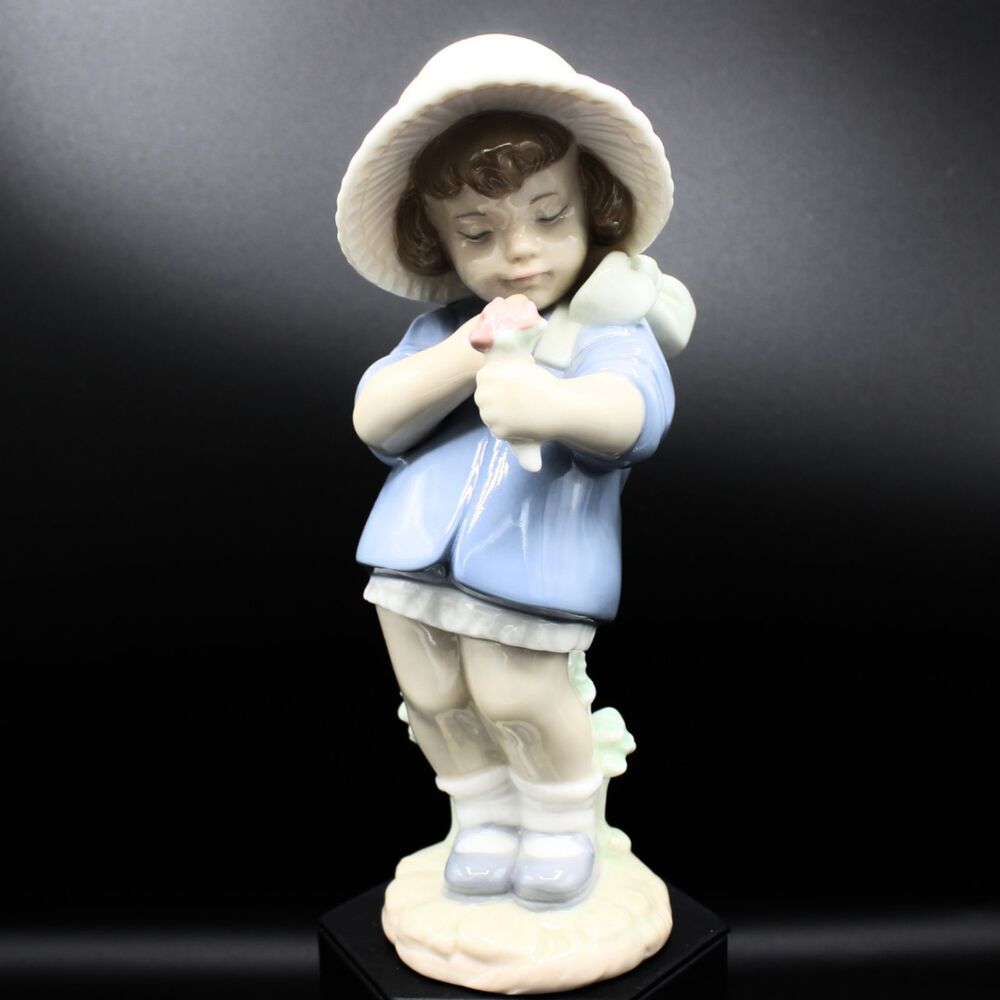 Vintage NAO by Llardo Figurine 1315 Girl with Pink Flower Spanish Porcelain